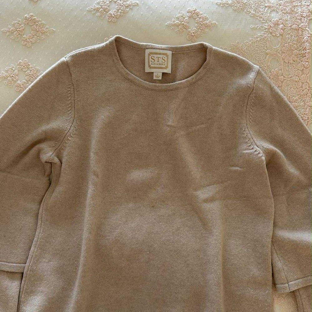 STS Men's Beige Crewneck Sweater
